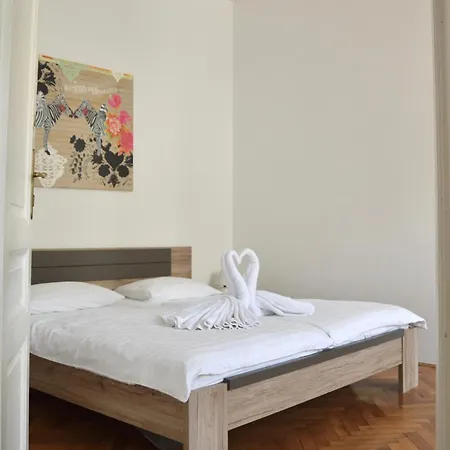 アパート Trdinova *